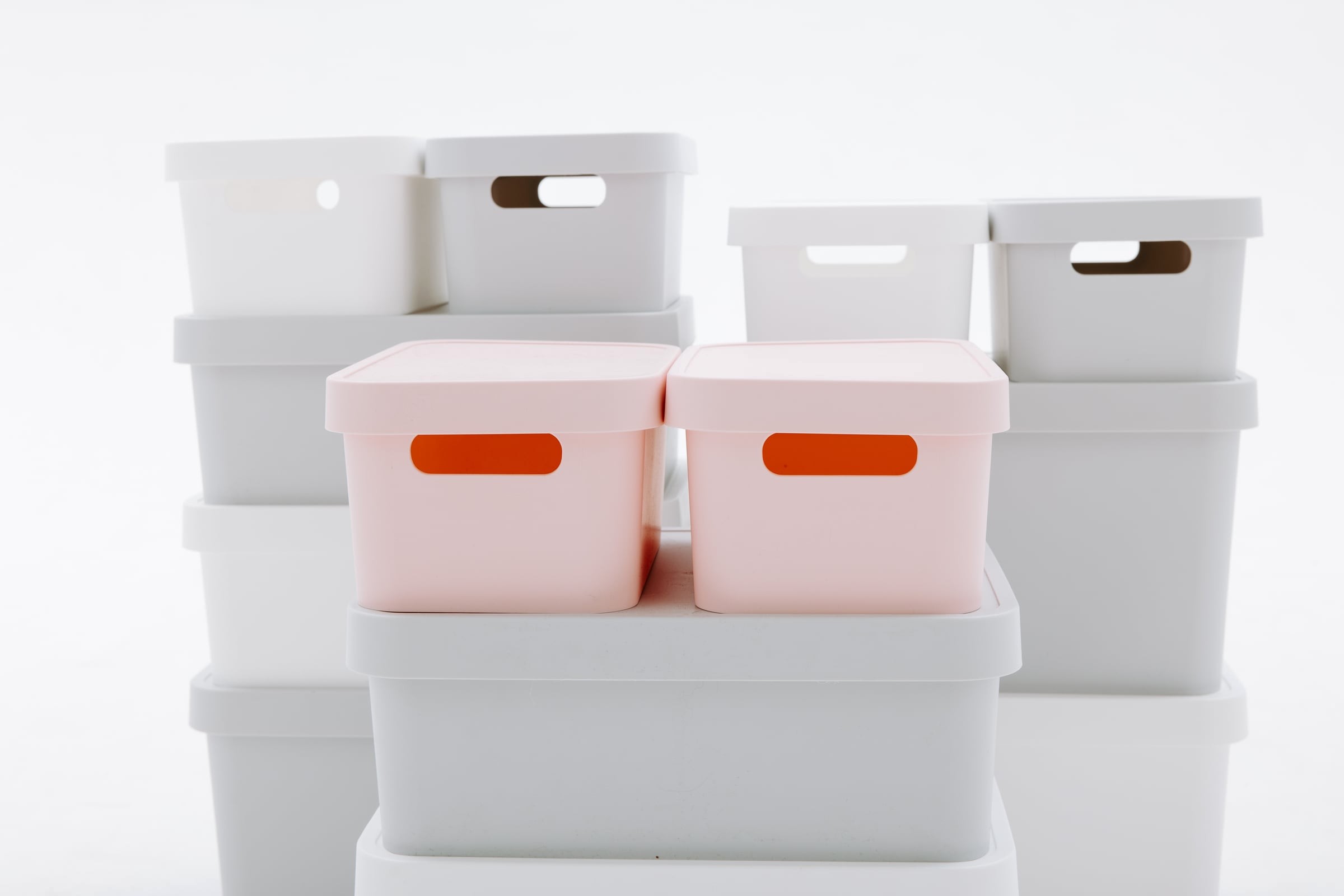 Пластиковый ящик для хранения с крышкой Folk, 11 л, 36 х 27 х 13.5 см, розовый